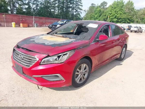 5NPE24AF4HH477636 2017 HYUNDAI SONATA - Image 2