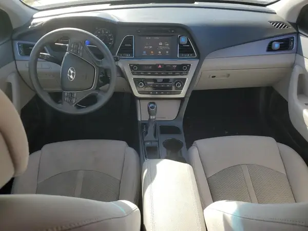 5NPE24AF4HH479306 2017 HYUNDAI SONATA - Image 8