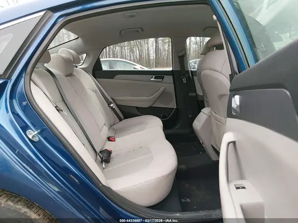 5NPE24AF4HH480424 2017 HYUNDAI SONATA - Image 8