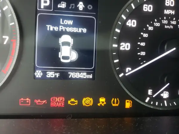 5NPE24AF4HH484294 2017 HYUNDAI SONATA - Image 8