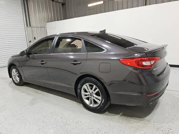 5NPE24AF4HH487227 2017 HYUNDAI SONATA - Image 2