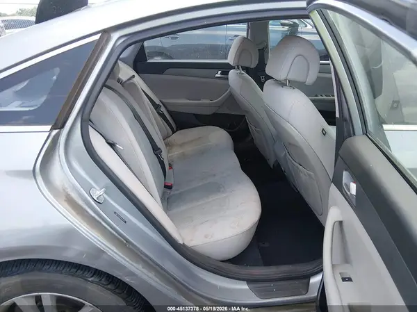 5NPE24AF4HH487678 2017 HYUNDAI SONATA - Image 8