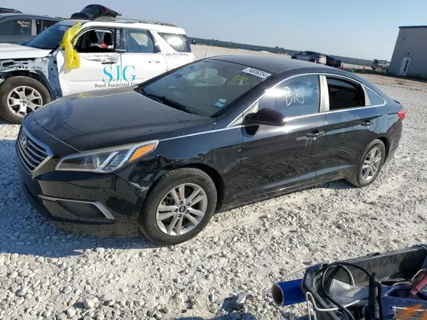 5NPE24AF4HH488314 2017 HYUNDAI SONATA - Image 1