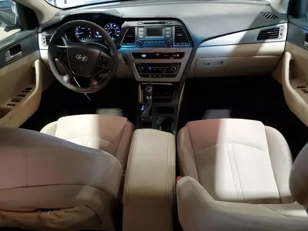 5NPE24AF4HH488510 2017 HYUNDAI SONATA - Image 8