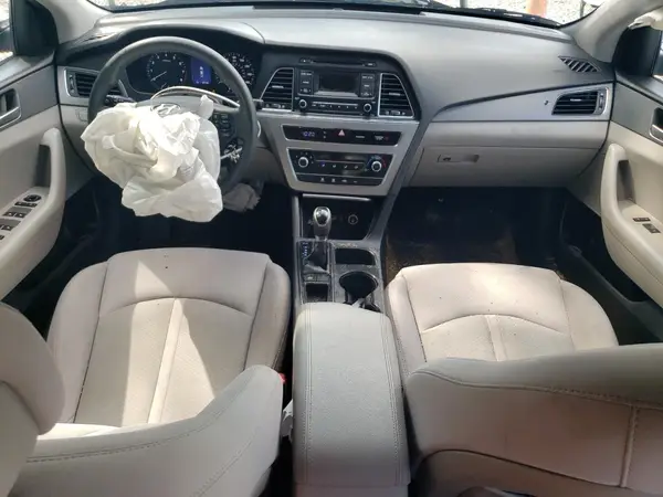 5NPE24AF4HH488877 2017 HYUNDAI SONATA - Image 8