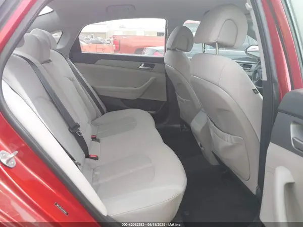 5NPE24AF4HH489267 2017 HYUNDAI SONATA - Image 8