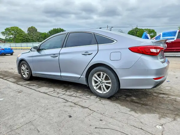 5NPE24AF4HH490709 2017 HYUNDAI SONATA - Image 2