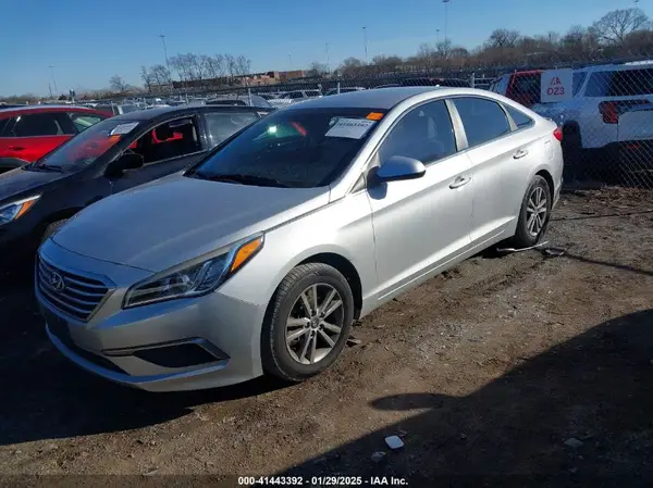 5NPE24AF4HH491262 2017 HYUNDAI SONATA - Image 2