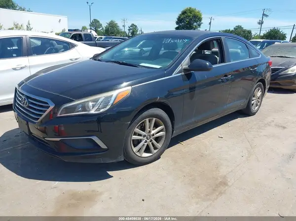 5NPE24AF4HH492525 2017 HYUNDAI SONATA - Image 2