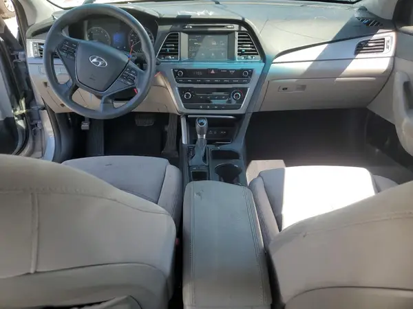 5NPE24AF4HH495649 2017 HYUNDAI SONATA - Image 8