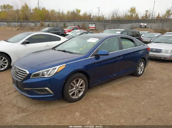 5NPE24AF4HH499958 2017 HYUNDAI SONATA - Image 2