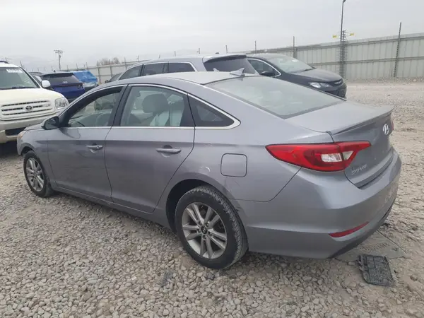 5NPE24AF4HH501143 2017 HYUNDAI SONATA - Image 2