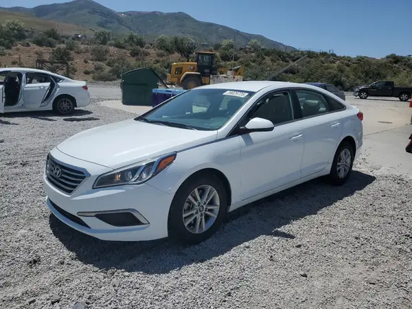 5NPE24AF4HH503829 2017 HYUNDAI SONATA - Image 1