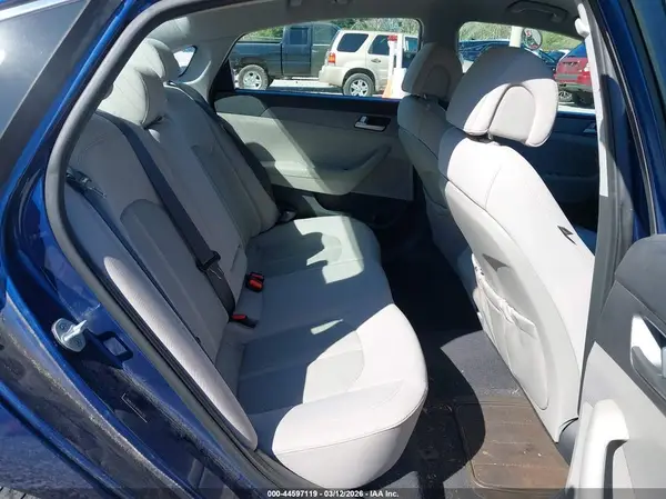 5NPE24AF4HH504723 2017 HYUNDAI SONATA - Image 8