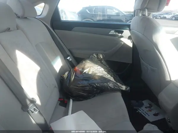 5NPE24AF4HH506536 2017 HYUNDAI SONATA - Image 8