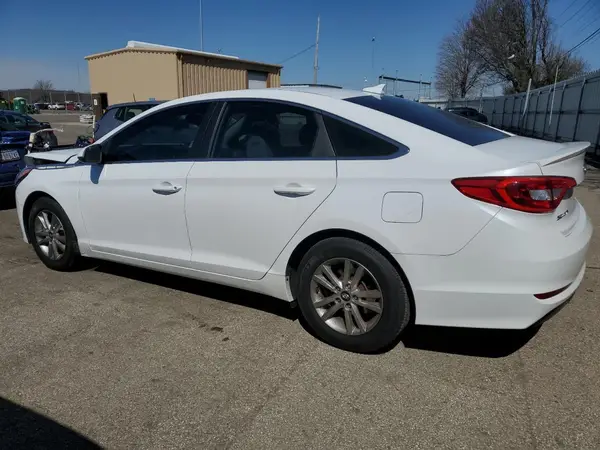 5NPE24AF4HH506570 2017 HYUNDAI SONATA - Image 2