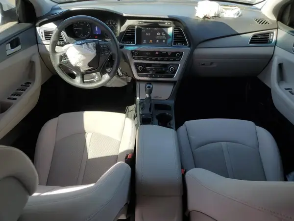 5NPE24AF4HH506570 2017 HYUNDAI SONATA - Image 8