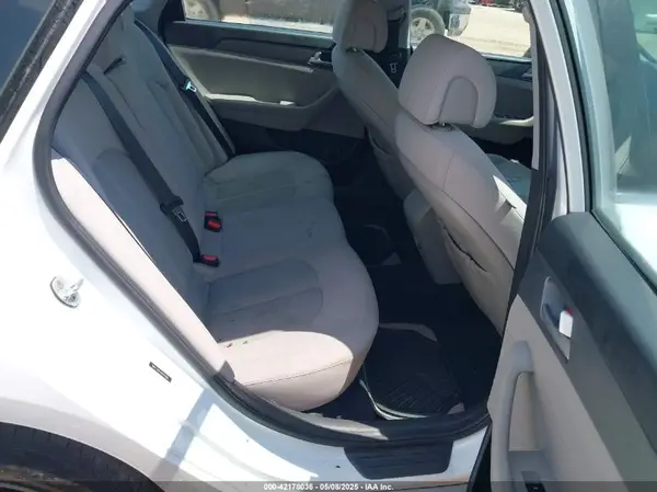 5NPE24AF4HH511056 2017 HYUNDAI SONATA - Image 8