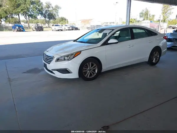 5NPE24AF4HH512921 2017 HYUNDAI SONATA - Image 2