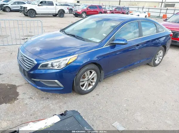 5NPE24AF4HH513499 2017 HYUNDAI SONATA - Image 2
