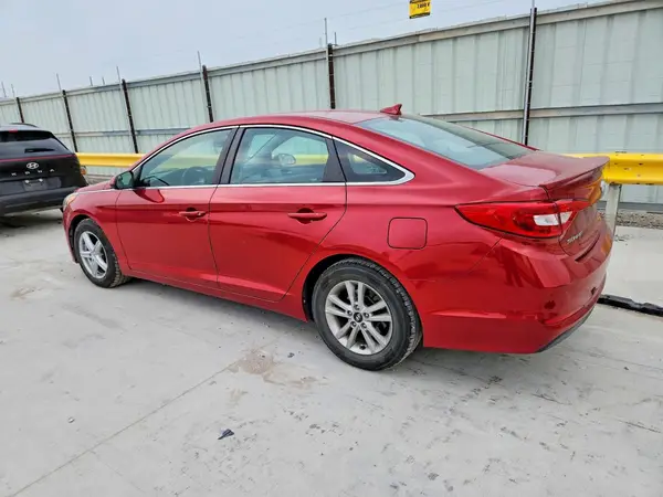 5NPE24AF4HH515057 2017 HYUNDAI SONATA - Image 2