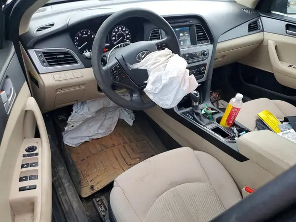 5NPE24AF4HH516810 2017 HYUNDAI SONATA - Image 8