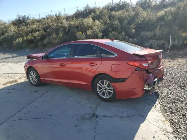 5NPE24AF4HH517388 2017 HYUNDAI SONATA - Image 2
