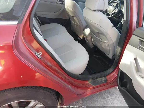 5NPE24AF4HH517570 2017 HYUNDAI SONATA - Image 8