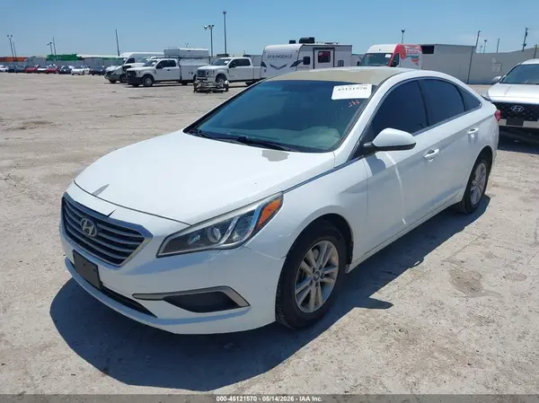 5NPE24AF4HH519318 2017 HYUNDAI SONATA - Image 2