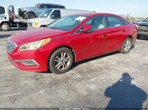 5NPE24AF4HH521375 2017 HYUNDAI SONATA - Image 2