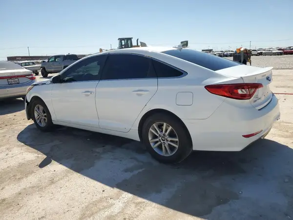 5NPE24AF4HH521845 2017 HYUNDAI SONATA - Image 2