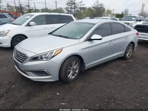 5NPE24AF4HH522753 2017 HYUNDAI SONATA - Image 2
