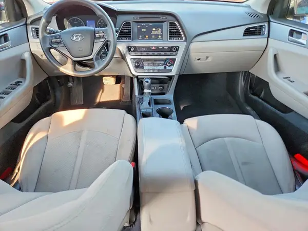 5NPE24AF4HH523241 2017 HYUNDAI SONATA - Image 8