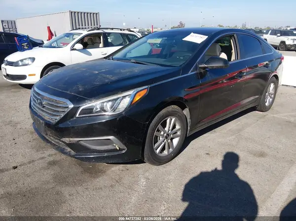 5NPE24AF4HH524924 2017 HYUNDAI SONATA - Image 2