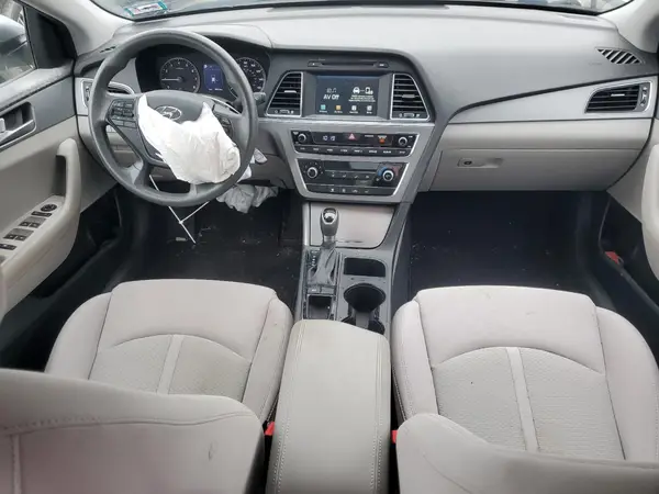 5NPE24AF4HH525572 2017 HYUNDAI SONATA - Image 8