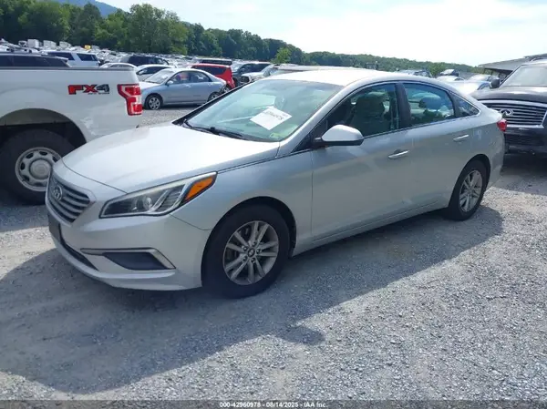 5NPE24AF4HH529119 2017 HYUNDAI SONATA - Image 2