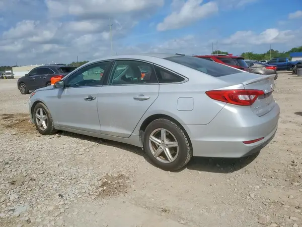 5NPE24AF4HH530030 2017 HYUNDAI SONATA - Image 2