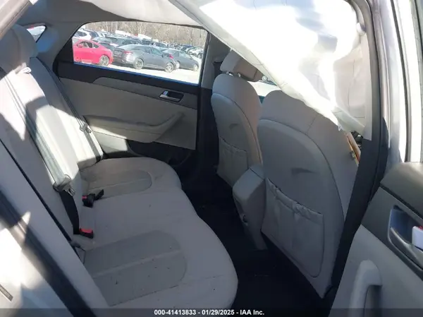 5NPE24AF4HH534272 2017 HYUNDAI SONATA - Image 8