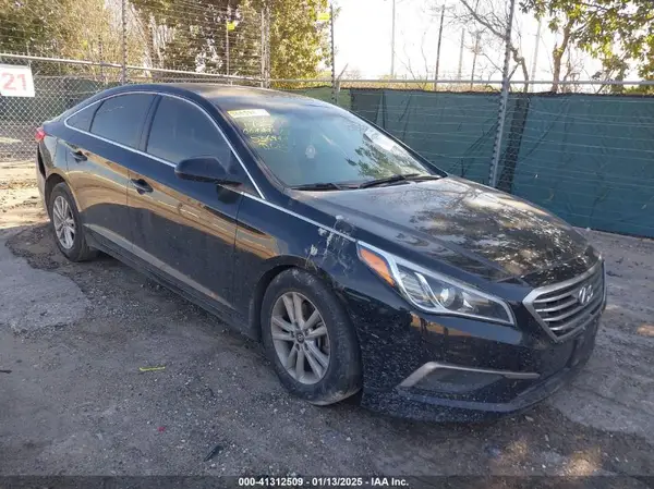 5NPE24AF4HH536944 2017 HYUNDAI SONATA - Image 1