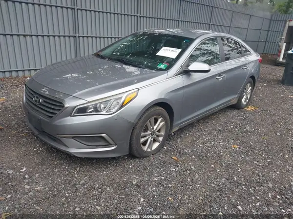 5NPE24AF4HH537348 2017 HYUNDAI SONATA - Image 2