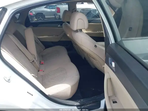 5NPE24AF4HH538483 2017 HYUNDAI SONATA - Image 8