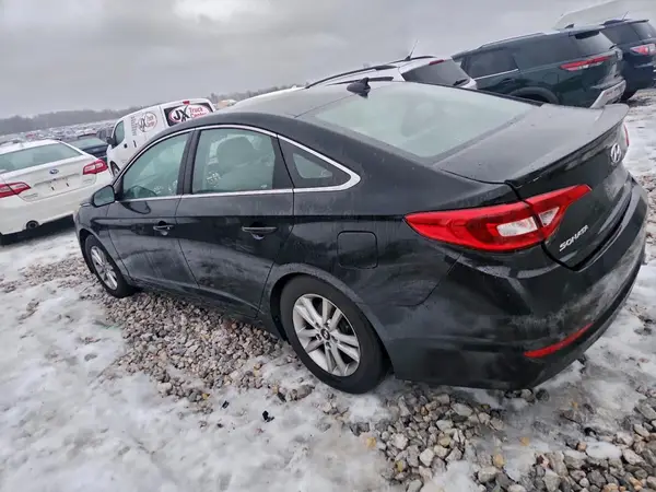 5NPE24AF4HH541027 2017 HYUNDAI SONATA - Image 2