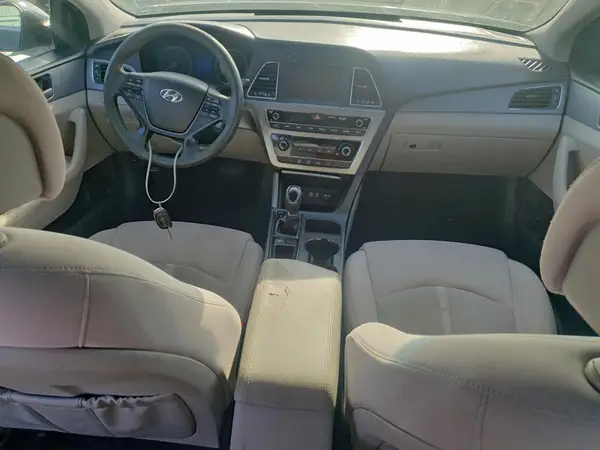 5NPE24AF4HH541027 2017 HYUNDAI SONATA - Image 8