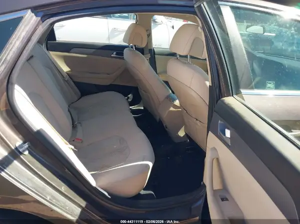 5NPE24AF4HH541495 2017 HYUNDAI SONATA - Image 8
