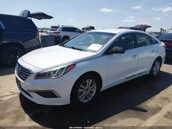5NPE24AF4HH544235 2017 HYUNDAI SONATA - Image 2