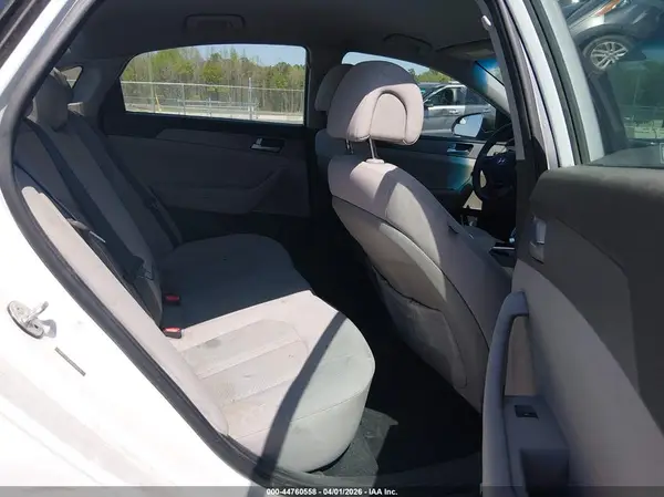 5NPE24AF4HH544235 2017 HYUNDAI SONATA - Image 8