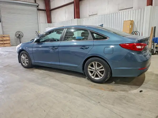 5NPE24AF4HH550617 2017 HYUNDAI SONATA - Image 2