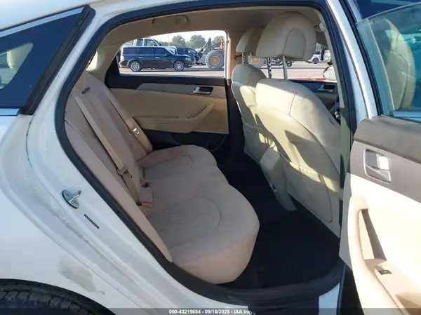 5NPE24AF4HH552013 2017 HYUNDAI SONATA - Image 8