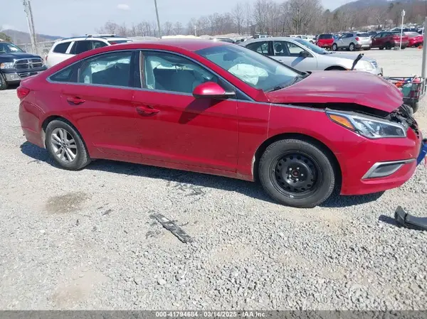 5NPE24AF4HH554621 2017 HYUNDAI SONATA - Image 1