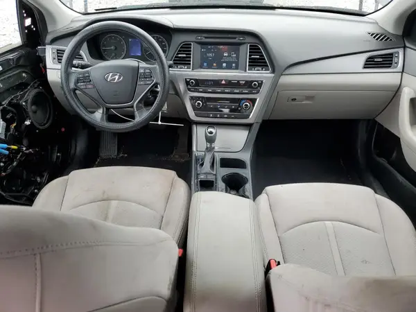 5NPE24AF4HH555655 2017 HYUNDAI SONATA - Image 8